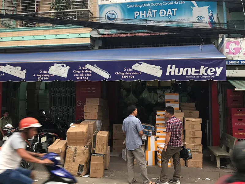 Phá đường dây buôn lậu linh kiện hàng tỉ đồng Báo Pháp Luật TP. Hồ